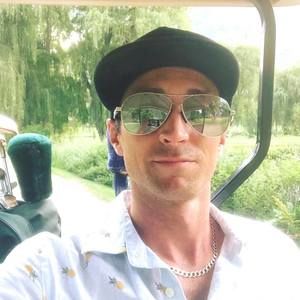 Meet your Posher, Cory